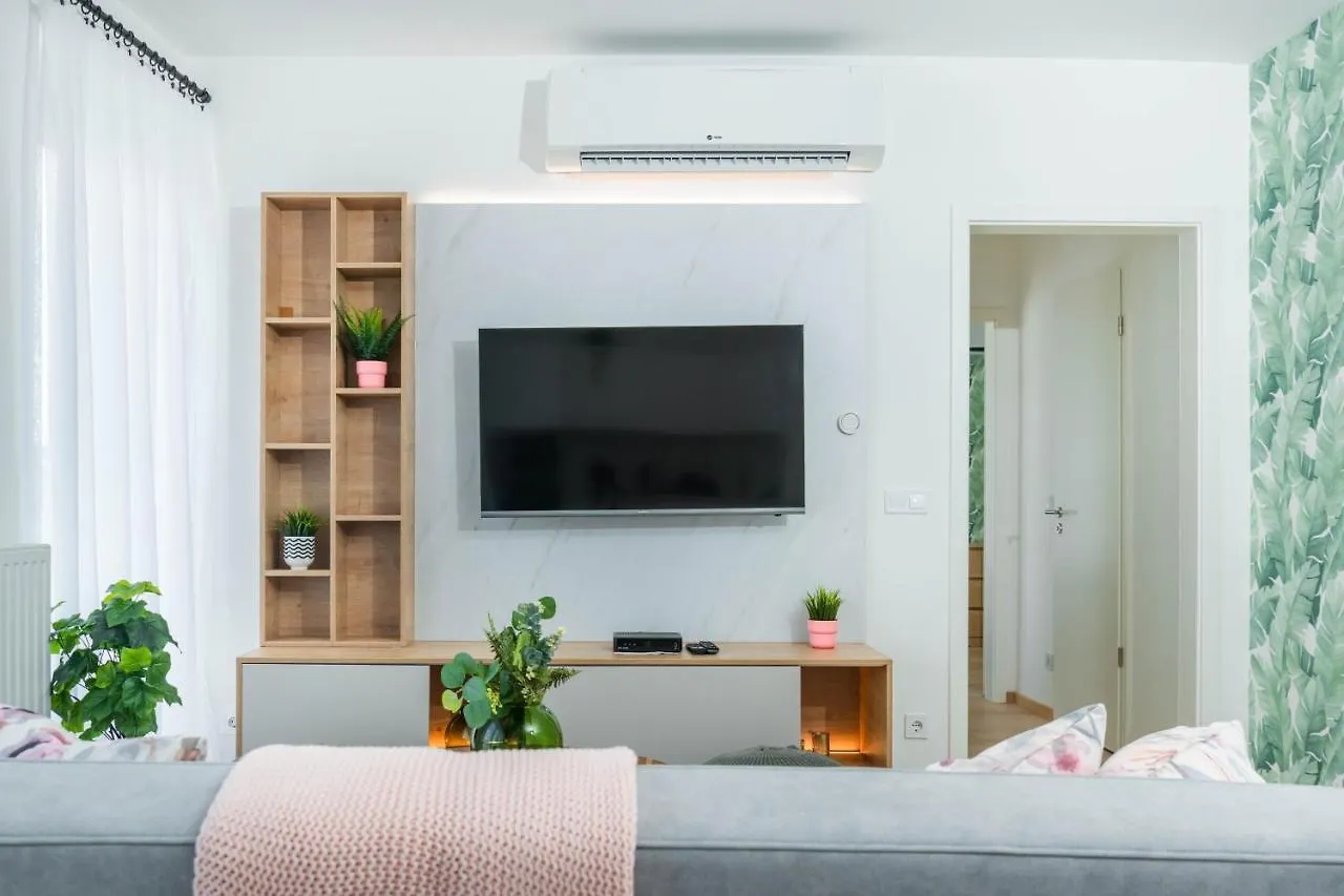 Elisabeth Downtown Apartments By Urbanrent Budapest 0*,
