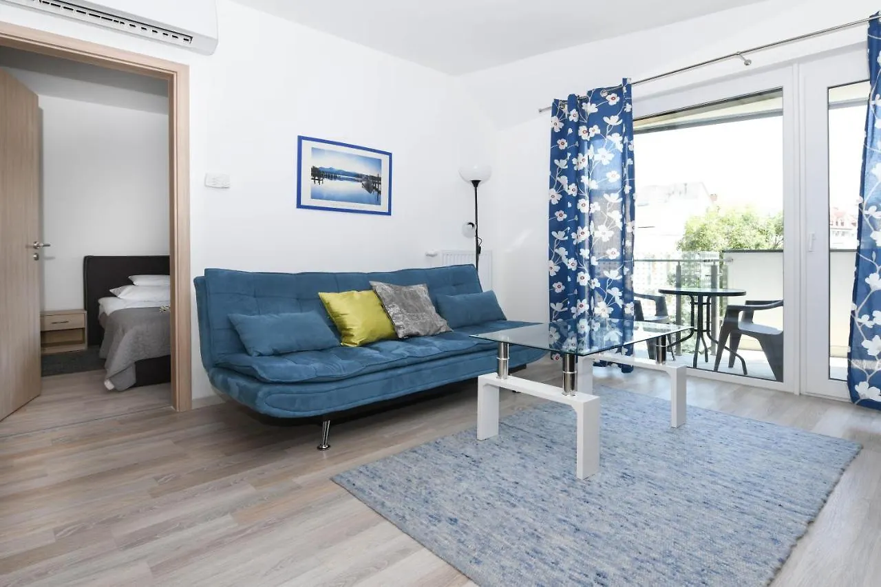 Elisabeth Downtown Apartments By Urbanrent Budapest 0*,  Hungary