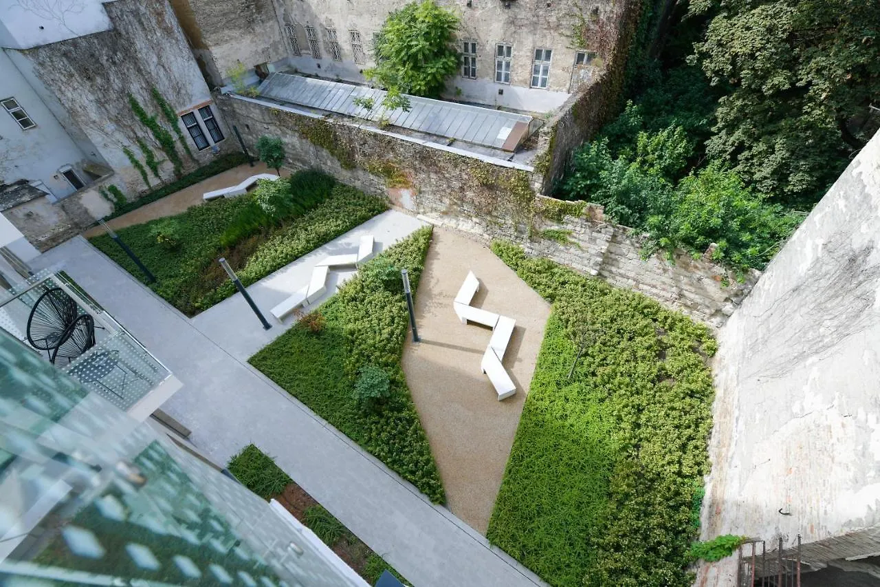 Elisabeth Downtown Apartments By Urbanrent Budapest 0*,