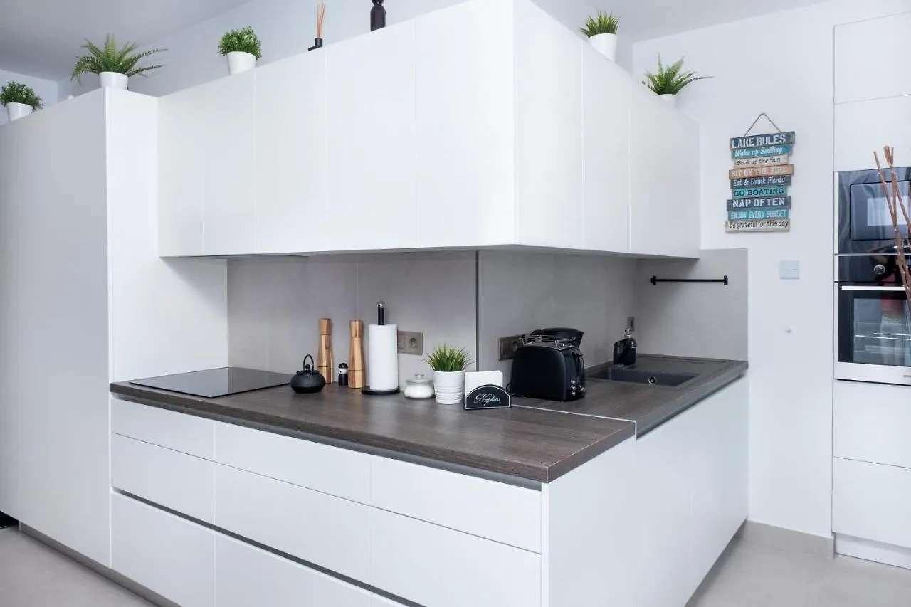 Elisabeth Downtown Apartments By Urbanrent Budapest