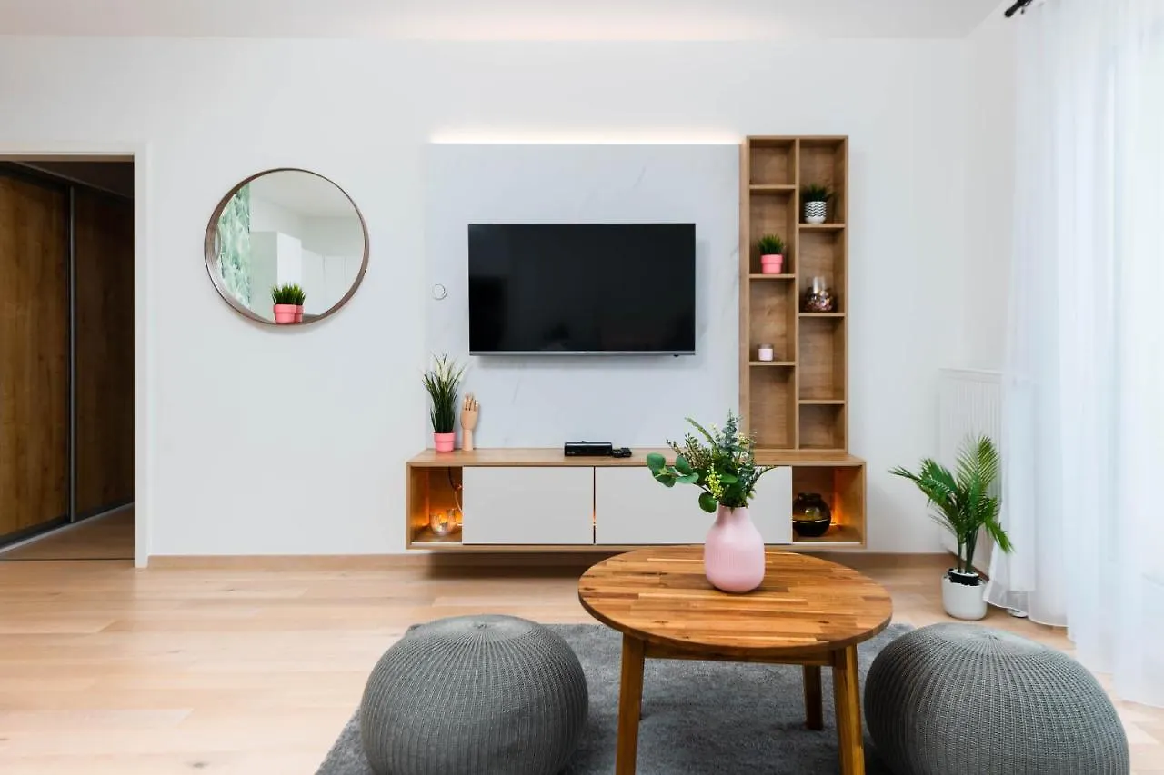 Elisabeth Downtown Apartments By Urbanrent Budapest 0*,  Hungary